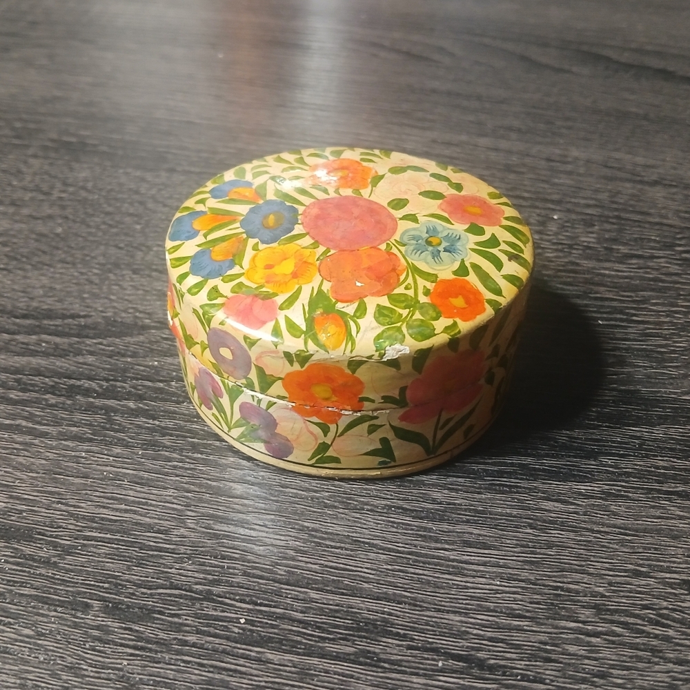 Vintage Floral Hand Painted Lacquered Paper Mache Trinket Box